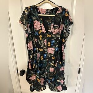 CITY CHIC Floral Dress with Pockets and Sleeves